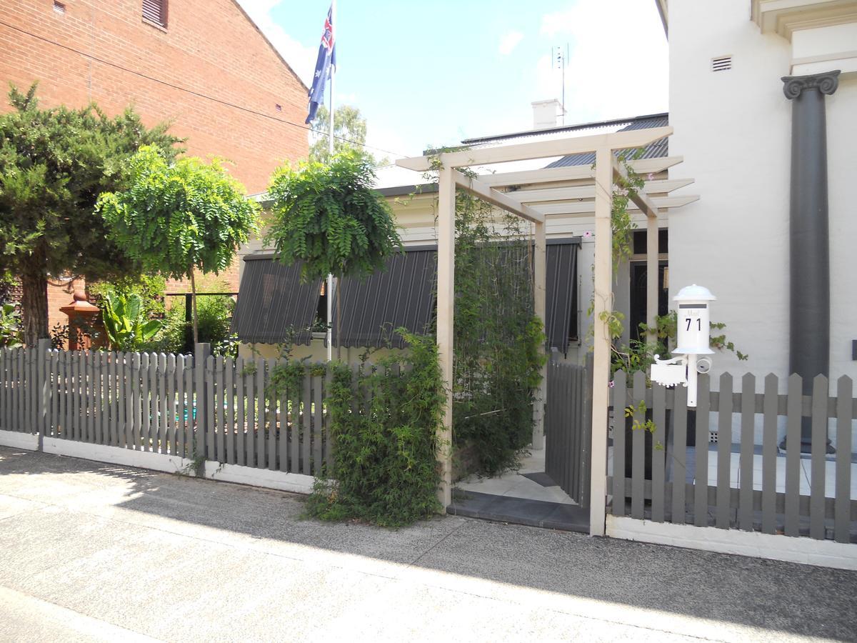 Montrose House Bed & Breakfast Canowindra Exterior photo